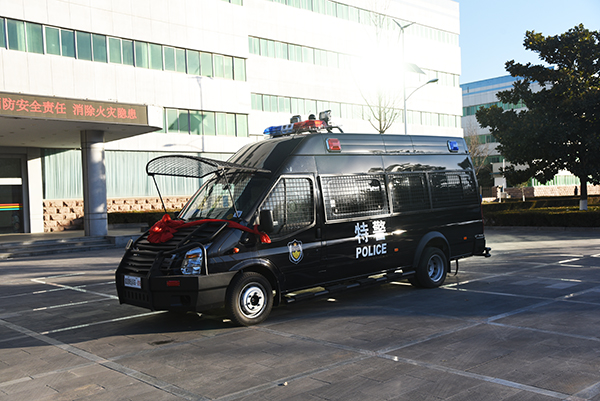 安徽壽縣采購(gòu)警力輸送車(圖2)