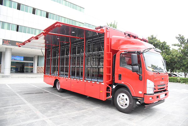 以車代庫 快速反應||森源鴻馬消防裝備運輸車發(fā)往遼寧(圖6)