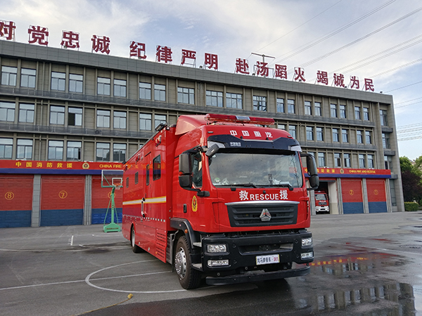 江蘇新戰(zhàn)車列裝||森源鴻馬飲食保障車正式“入伍”(圖2)