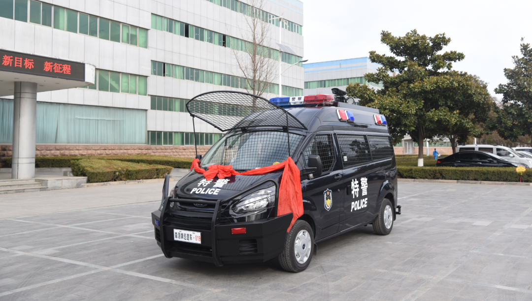 河北邢臺(tái)采購(gòu)警用突擊車(圖2)