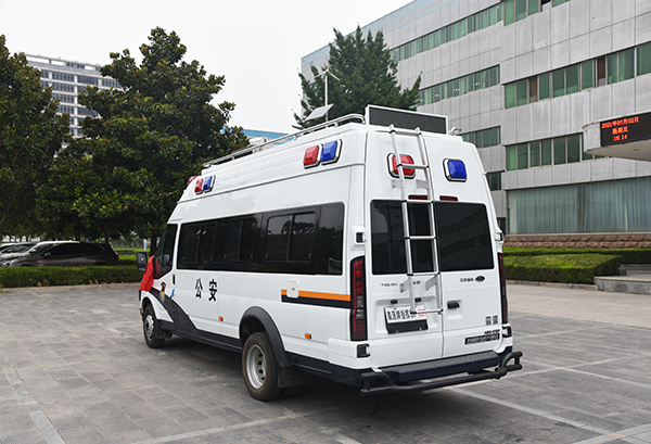 浙江麗水市采購移動(dòng)指揮車(圖6)