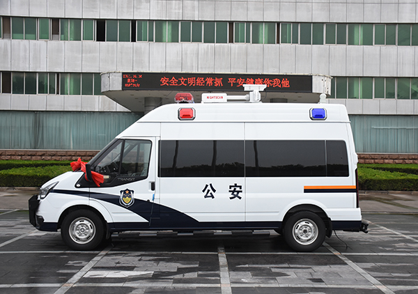 安徽馬鞍山市采購警用防暴車(圖4)