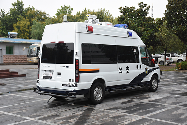 安徽馬鞍山市采購警用防暴車(圖5)