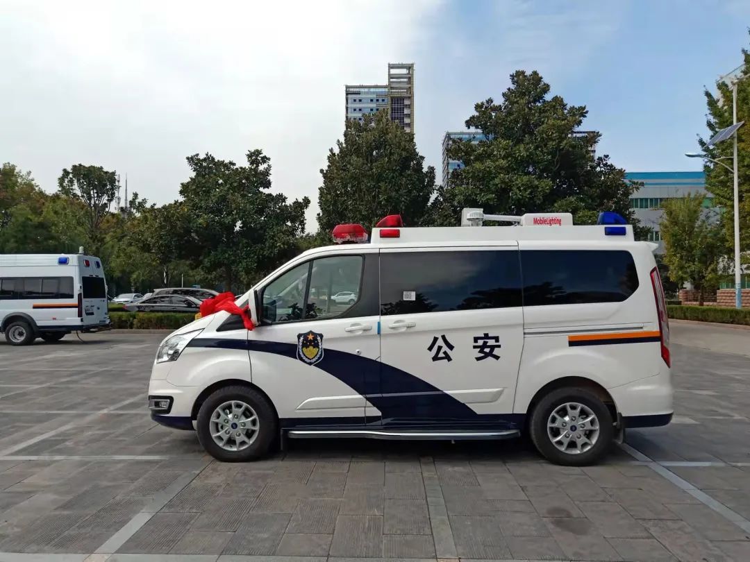 安徽懷遠(yuǎn)縣采購刑事勘察車(圖3)