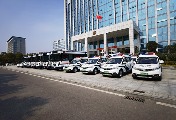 平安建設(shè)再添羽翼||安徽利辛縣移動警務(wù)室配發(fā)一線(圖2)