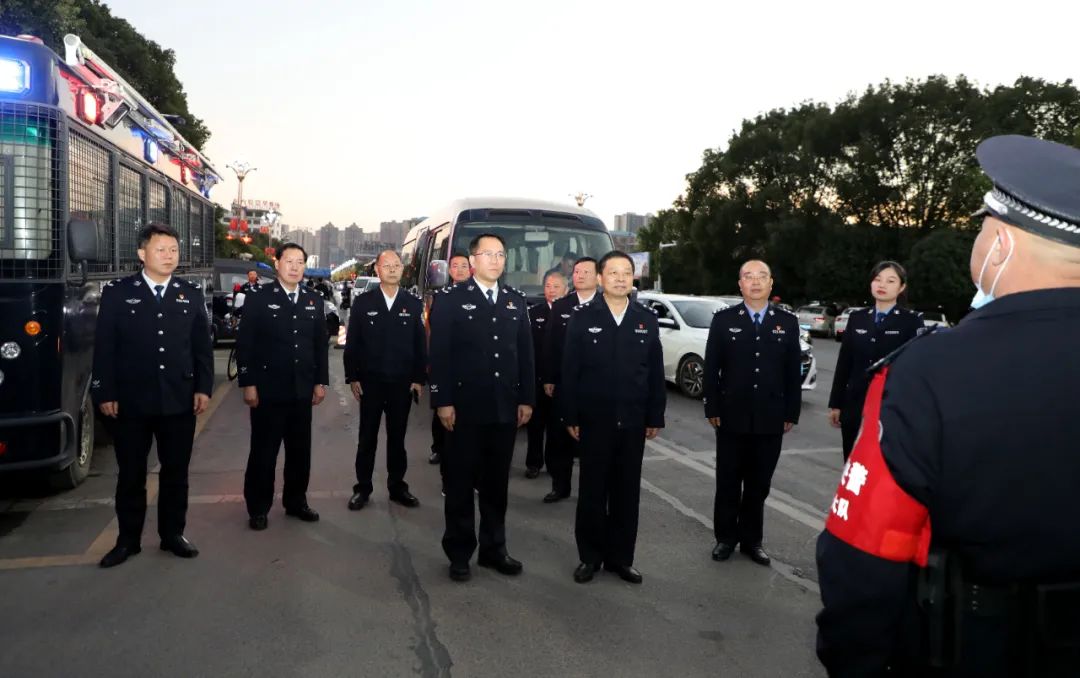 湖南省公安廳黨委委員、副廳長譚學(xué)軍同志到衡陽督導(dǎo)調(diào)研公安工作(圖10)