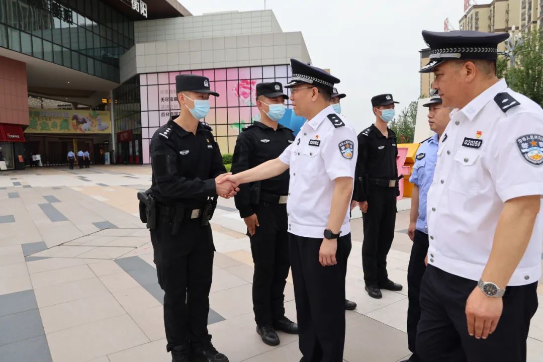 平安衡陽(yáng)：端午安康 “警察藍(lán)”為您傾情守護(hù)！(圖4)