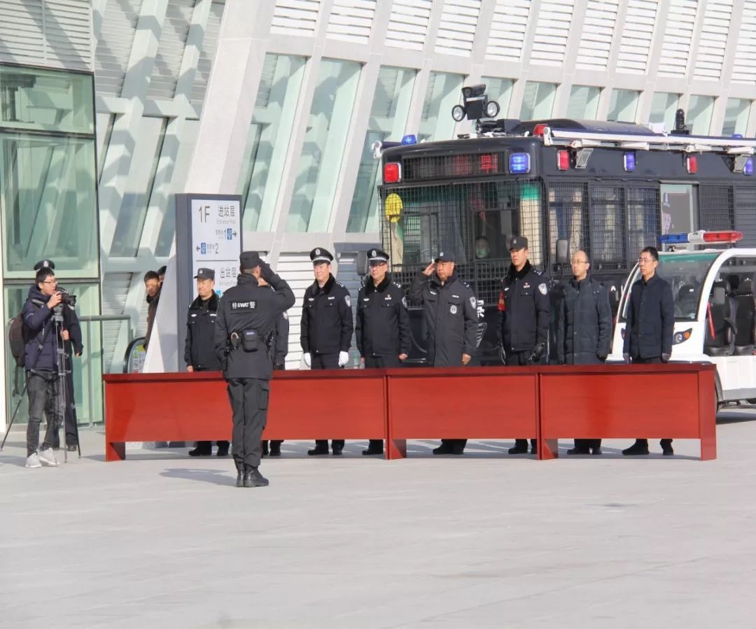 移動(dòng)警務(wù)室以科技信息為支撐||有效提升街面防控效能(圖3)