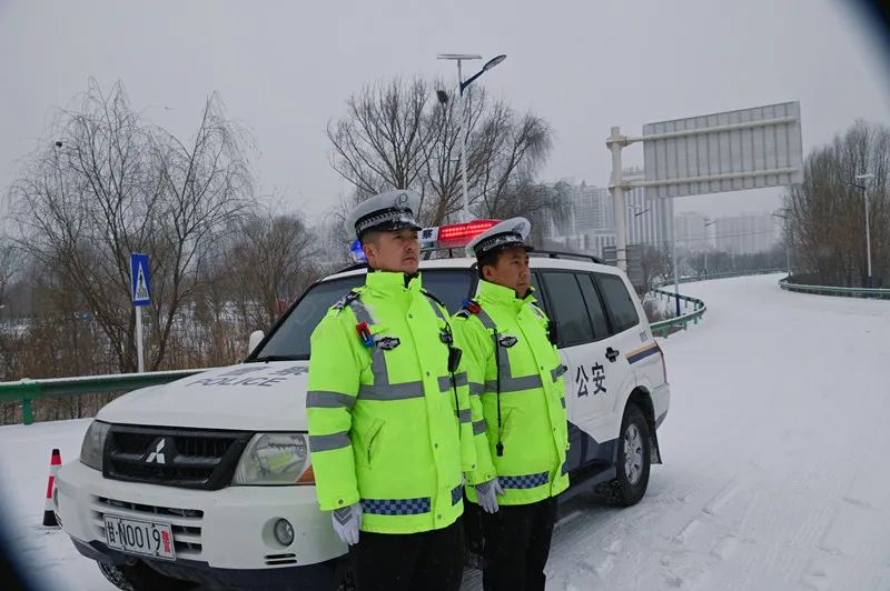 森源鴻馬移動警務(wù)室助力交通安全(圖3)