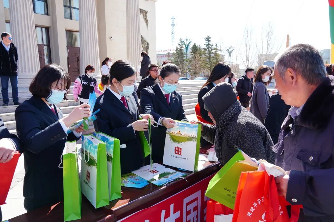 森源鴻馬檢察指揮車助力鄂溫克旗檢察院開展“4·15全民國家安全教育日”(圖3)