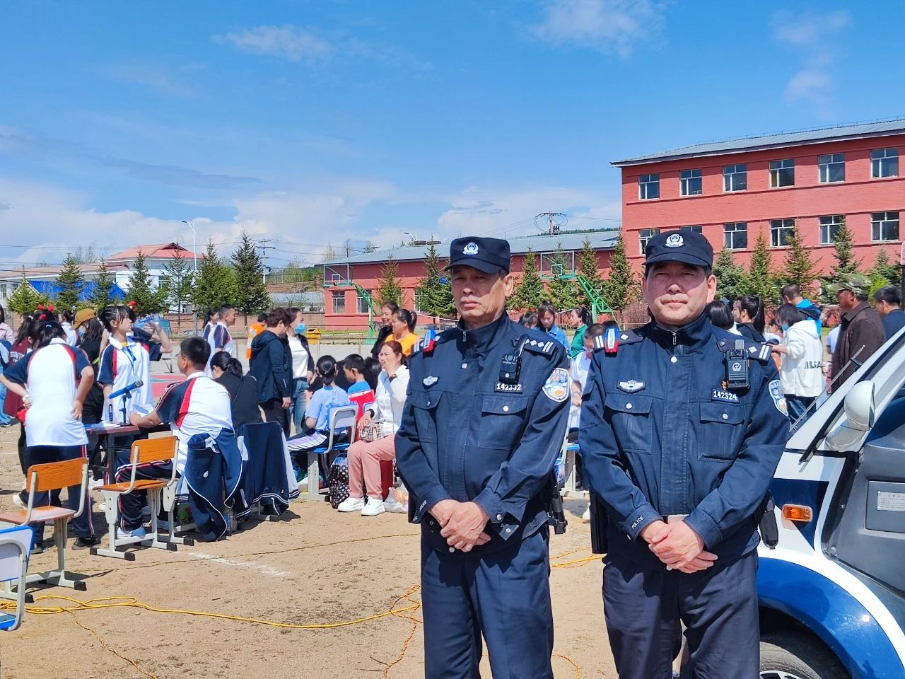 森源鴻馬電動巡邏車助力圖強鎮(zhèn)派出所開展校園運動會安保工作(圖1)