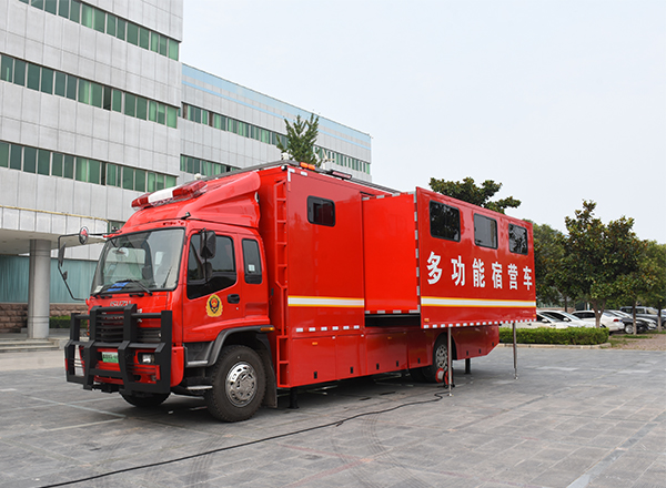 消防員的戰(zhàn)地之“家”||森源鴻馬多功能宿營(yíng)車(chē)(圖3)